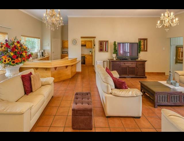 4 BEDROOM HOUSE FOR SALE IN MORELETAPARK